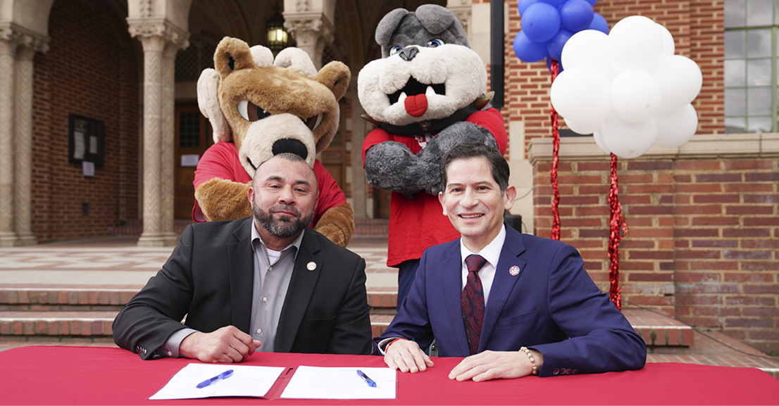Pimentel and Jimenez-Sandoval signing
