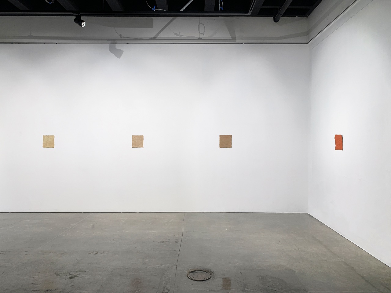 Installation view, "Warping the Distances." Image courtesy of the artist. 